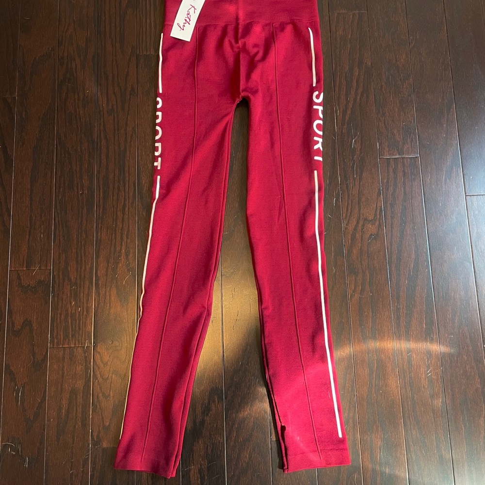 NWT Kathy red sport leggings